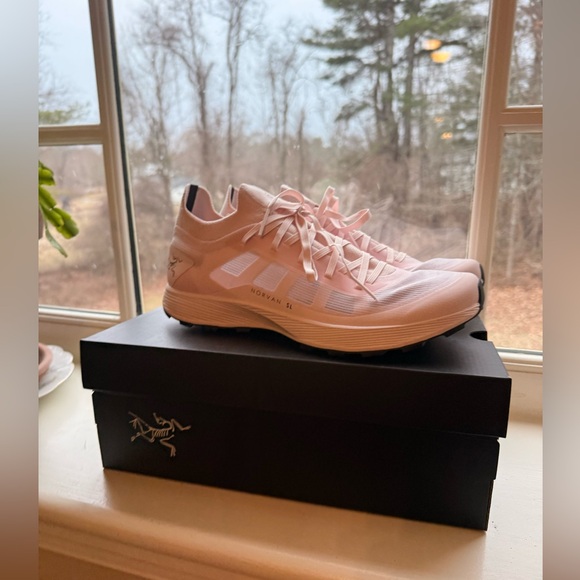 Arc’teryx Women’s Norvan 9 Trail Running Shoe – Rose - Picture 11 of 11